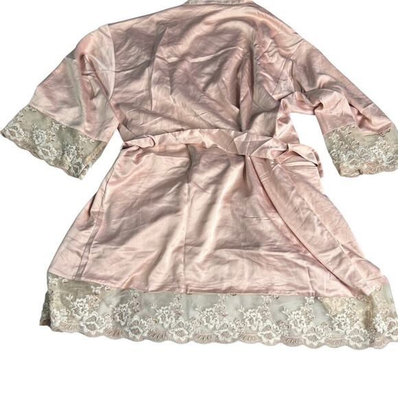 Flora Nikrooz Rosa Charmeuse Kimono Robe Women's sz Small Smokey Rose Pink - Picture 3 of 10